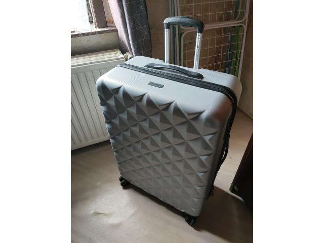 Photo très grande valise neuve image 3/4