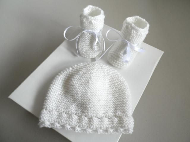 Photo Tricot bébé ensemble laine blanc mixte image 3/5