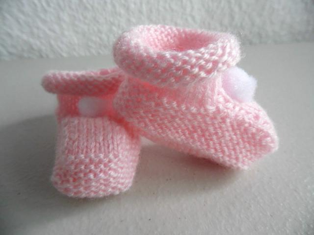 Photo Tricot laine bébé fait main bonnet rose à pompon image 3/6