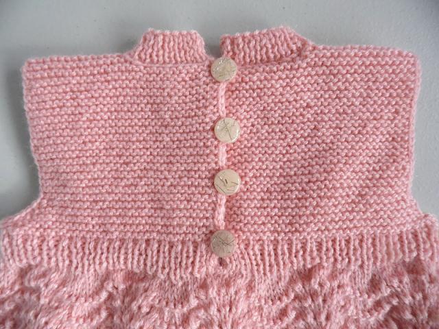 Photo tricot laine bébé fait main robe rose image 3/6