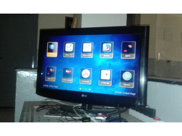 Photo TV LG LCD Full HD Écran large plus récepteur Android avec un ans d'abonnement image 3/6