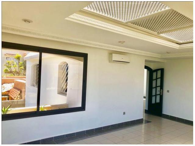 Photo une coquette villa de 400m2 Ain diab image 3/6