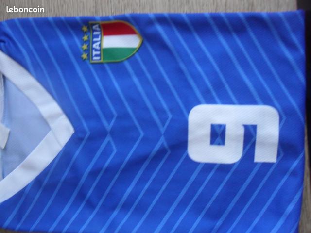 Photo vend MAILLOT de sport lot de trois image 3/3