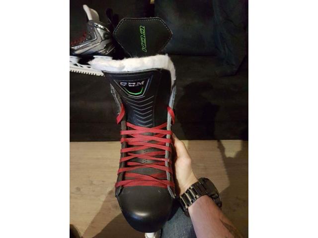 Photo Vend patins de hockey ccm 44k pump reebcore image 3/3