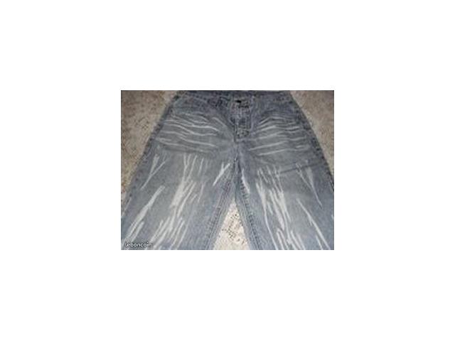 Photo vend trois jean pour homme image 3/3