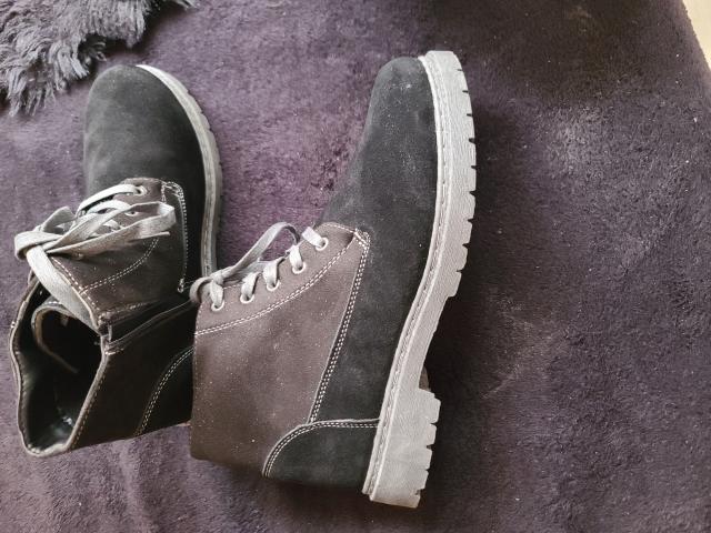 Photo Vends chaussures montante image 3/3