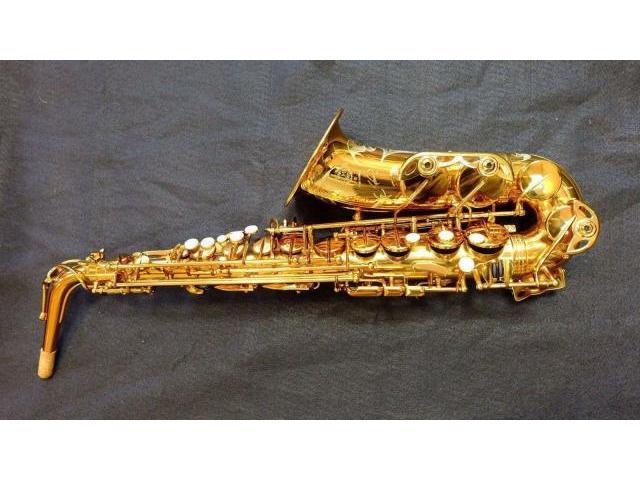 Photo Vends saxophone Selmer Alto référence 54 vernis bruni. image 3/3