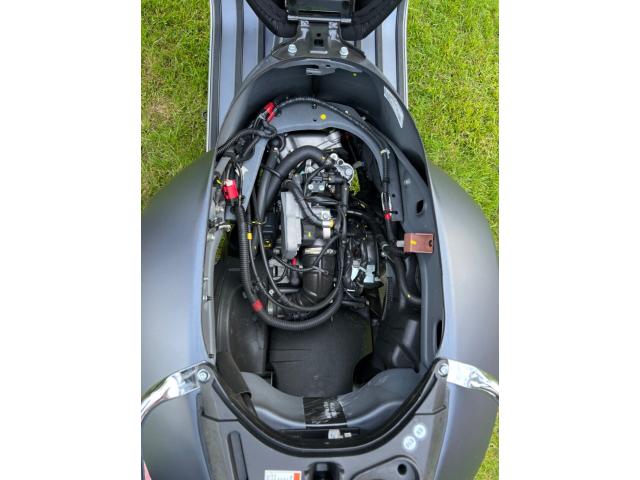 Photo Vespa GTS 300 Super Sport HPE 2021 image 3/4