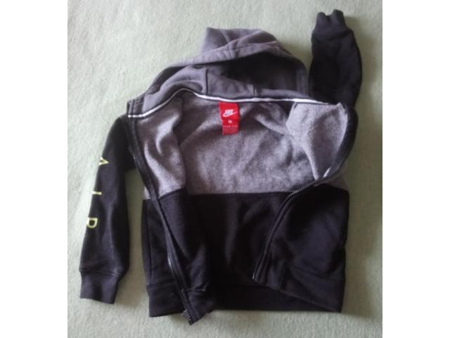 Photo Veste Nike à capuche image 3/5