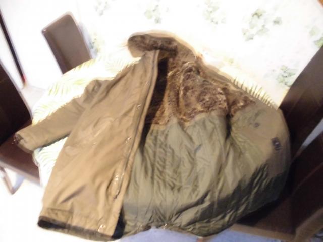 Photo veste parka fourrée image 3/4