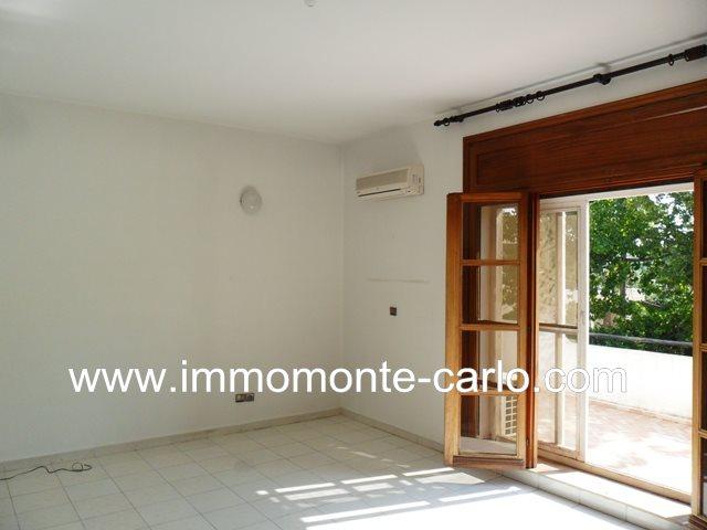 Photo villa avec jardin paysagé à Souissi image 3/6