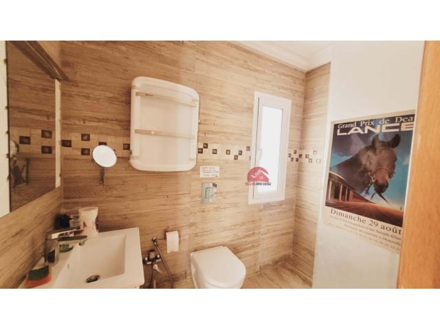 Photo VILLA AVEC PISCINE À DJERBA AGHIR - RÉF V681 image 3/6