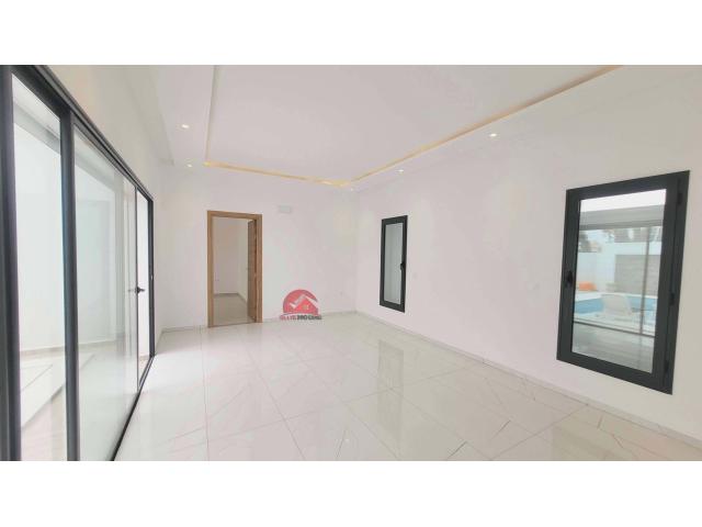 Photo VILLA AVEC PISCINE À MEZRAYA DJERBA ZA - RÉF V620 image 3/6