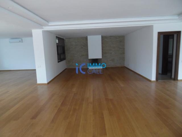 Photo Villa de standing 2000 m² en location située à Souissi image 3/6