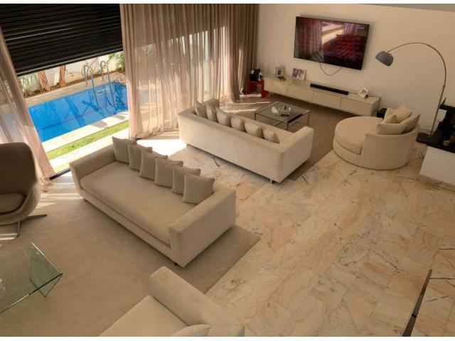 Photo Villa d’Exception à Vendre – Harhoura – 330 m² Habitable – 7.300.000 DH image 3/3