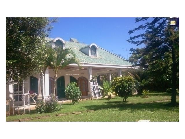 Photo VILLA F4 DE STANDING MEUBLE A LOUER A ANTANETIBE ILAFY Réf:LVM 301100295 image 3/3