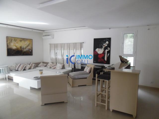 Photo Villa meublée moderne de 580 m² en location à Souissi image 3/6