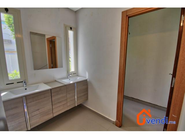 Photo Villa NEUVE 412m² sur 3 niveaux à vendre – Dar Bouazza image 3/6