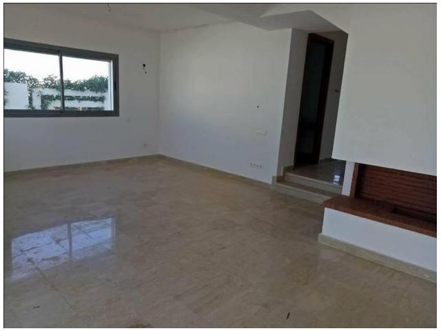 Photo Villa vide avec piscine à dar bouazz image 3/6