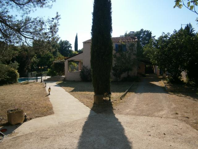 Photo Villelaure en Provence (84) villa  + sutdio 7/9 pers. image 3/6