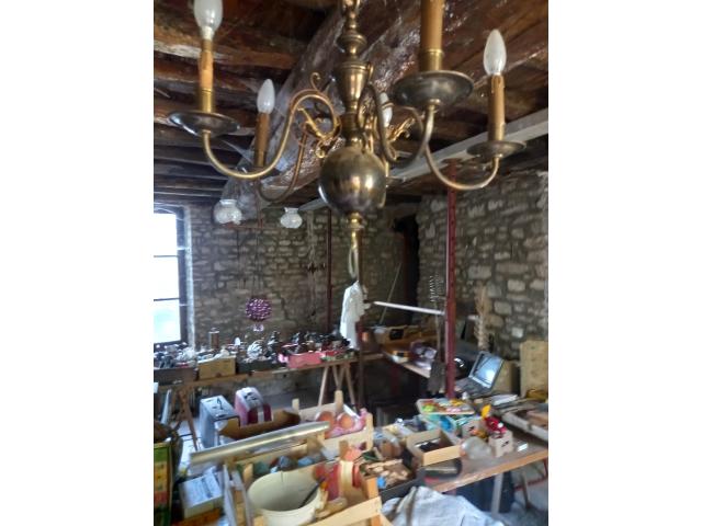 Photo VVide maisons « au village » Une brocante à la maison ! image 3/6
