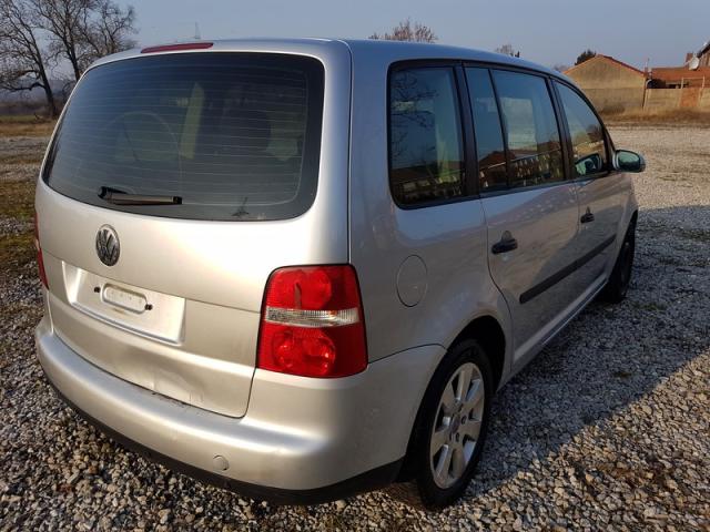 Photo Vw touran 7places 1.9tdi 105cv Airco... image 3/6
