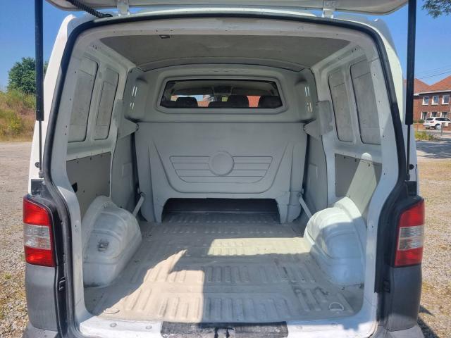 Photo Vw Transporter T5 2012 double cabine 6places 2.0tdi 90cv.. image 3/6