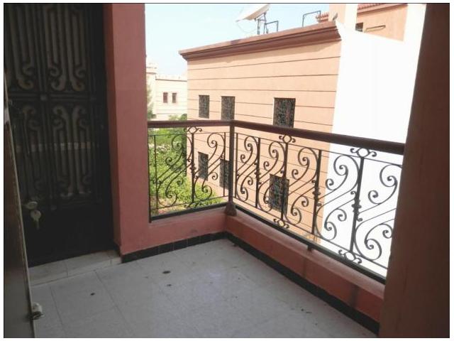 Photo 2 niveaux de villa 6ch vc balcon à Riad Salam image 4/6