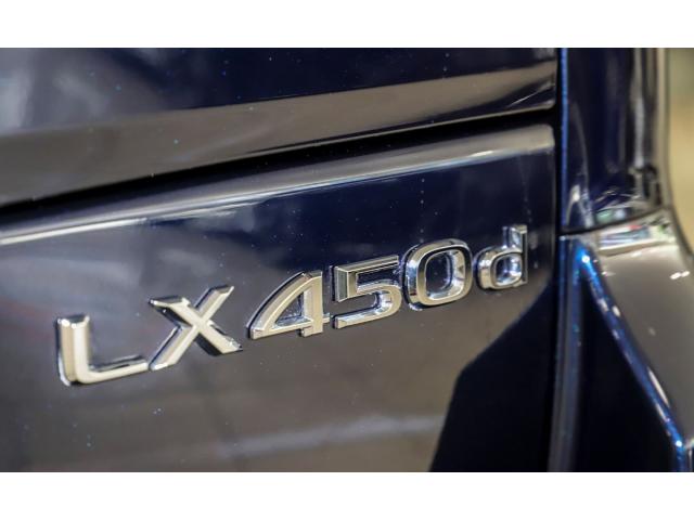 Photo 2018 Lexus LX450d Auto image 4/5