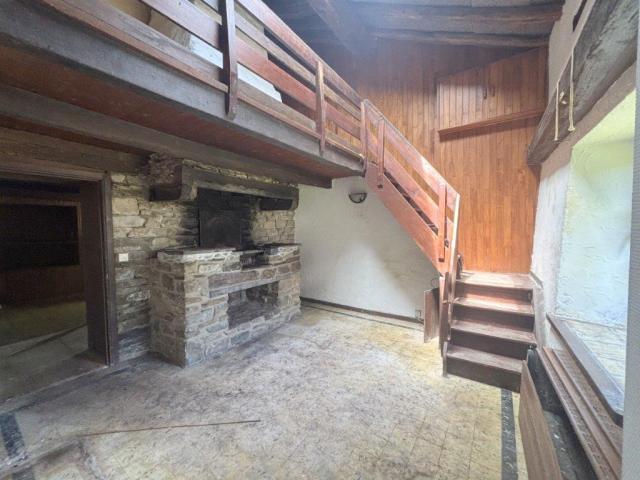 Photo 6880 Bertrix : charmante maison en pierres, à rénover, avec jardin. image 4/6