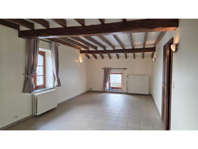 Photo 6880 JEHONVILLE : spacieux appartement-duplex avec parking, 1 chambre. image 4/6