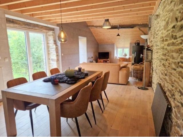 Photo 6960 Manhay : belle maison en pierres avec grand jardin + loft, 5-6 ch. image 4/6