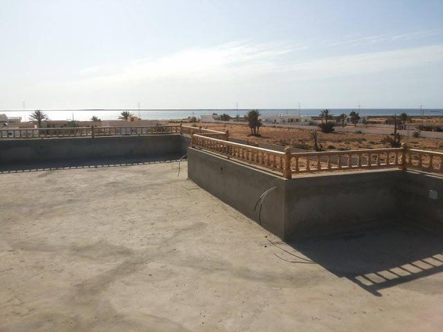 Photo A Djerba villa neuf avec Piscine, à 300 m de la mer image 4/6