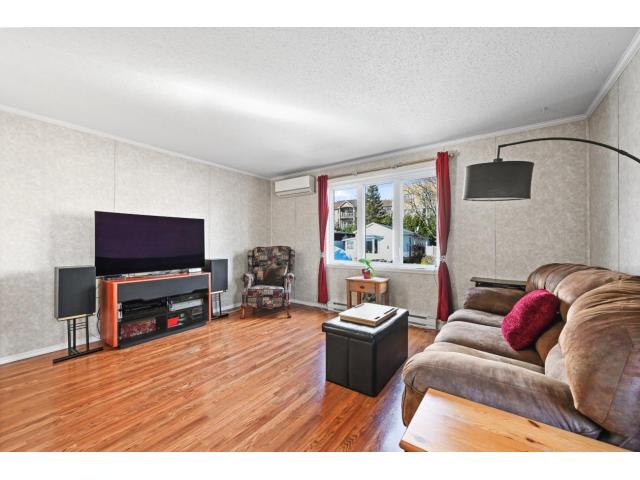 Photo À qui la chance? Maison 2012 Secteur St-Luc 259 000$ !!! (Saint-Jean-sur-Richelieu, Quebec) image 4/6