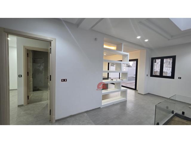 Photo A VENDRE À DJERBA MIDOUN - VILLA AVEC PISCINE ZU - RÉF V683 image 4/6