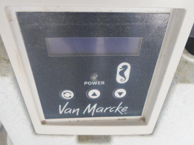 Photo à vendre appareil humidificataire d'eau et mangeur de tout calcaire image 4/4
