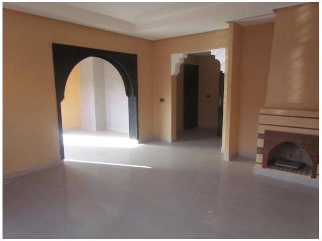 Photo A VENDRE bel APPARTEMENT 120M 3 façades situé à premium village Marrakec image 4/6