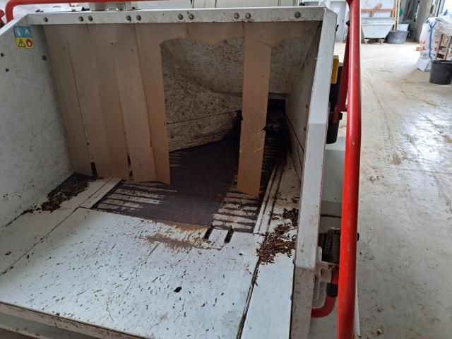 Photo A vendre broyeur de végétaux image 4/4