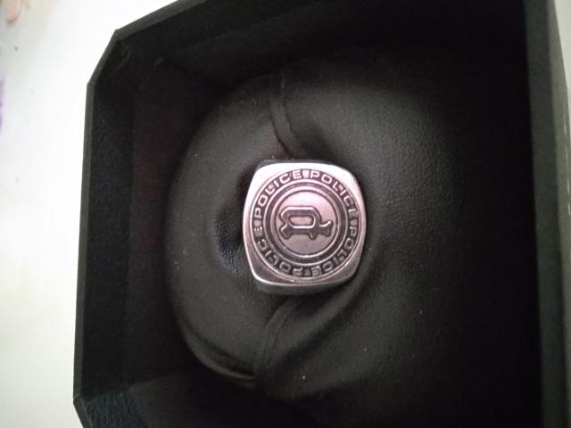 Photo A vendre chevaliere homme police image 4/4