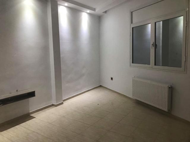 Photo A vendre Complexe habitation Haut Standing (Villa + 6 Appartements et Un studio) Ben Arous  à Tunisi image 4/6