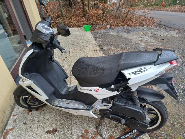 Photo A VENDRE SCOOTER PEUGEOT SPEEDFIGHT 3 image 4/5