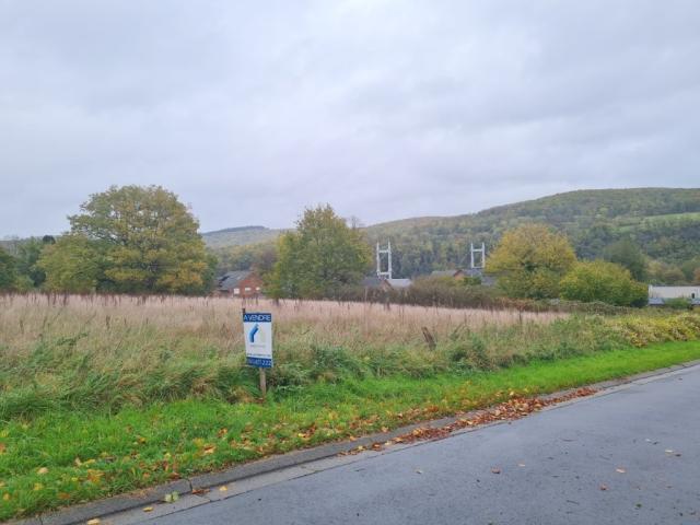Photo Agimont : beaux terrains, +- 55 ares, situés dans une rue très calme. image 4/6