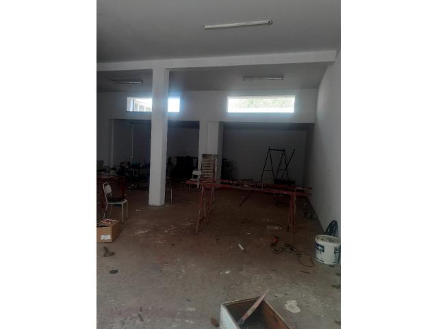 Photo al depot ou atelier a bareket sehel image 4/4