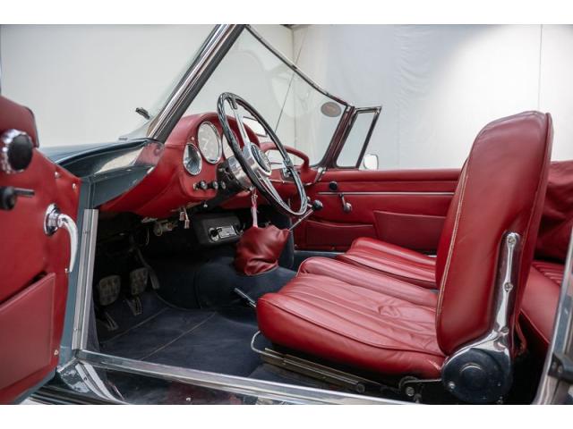 Photo Alfa Romeo 2600 Spider Cabriolet '65 CH2891 image 4/6