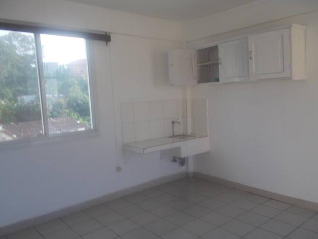 Photo APPARTEMENT A LOUER A AMBATOBE Ref#50251 image 4/4
