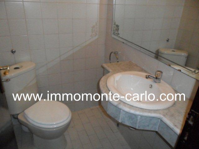 Photo Appartement avec À louer terrasse au haut Agdal Rabat image 4/5