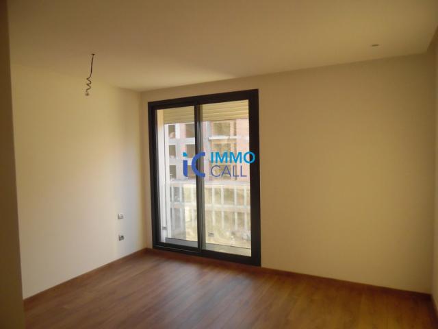 Photo Appartement de 140 m² en location située à Hay Riad image 4/6