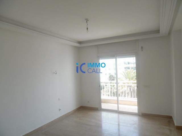 Photo Appartement de 150 m² en location située à Hay Riad image 4/6