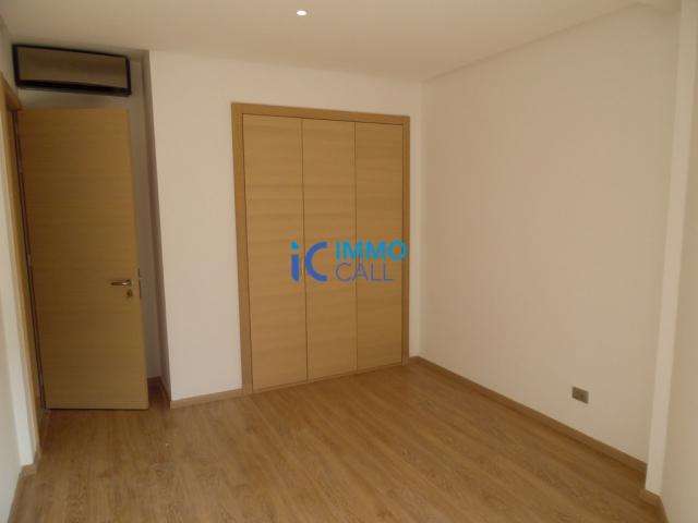 Photo Appartement de 172 m² en location située à Hay Riad image 4/6