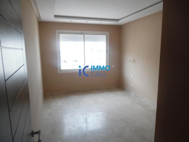 Photo Appartement de 190 m² en location située à l'Agdal image 4/4
